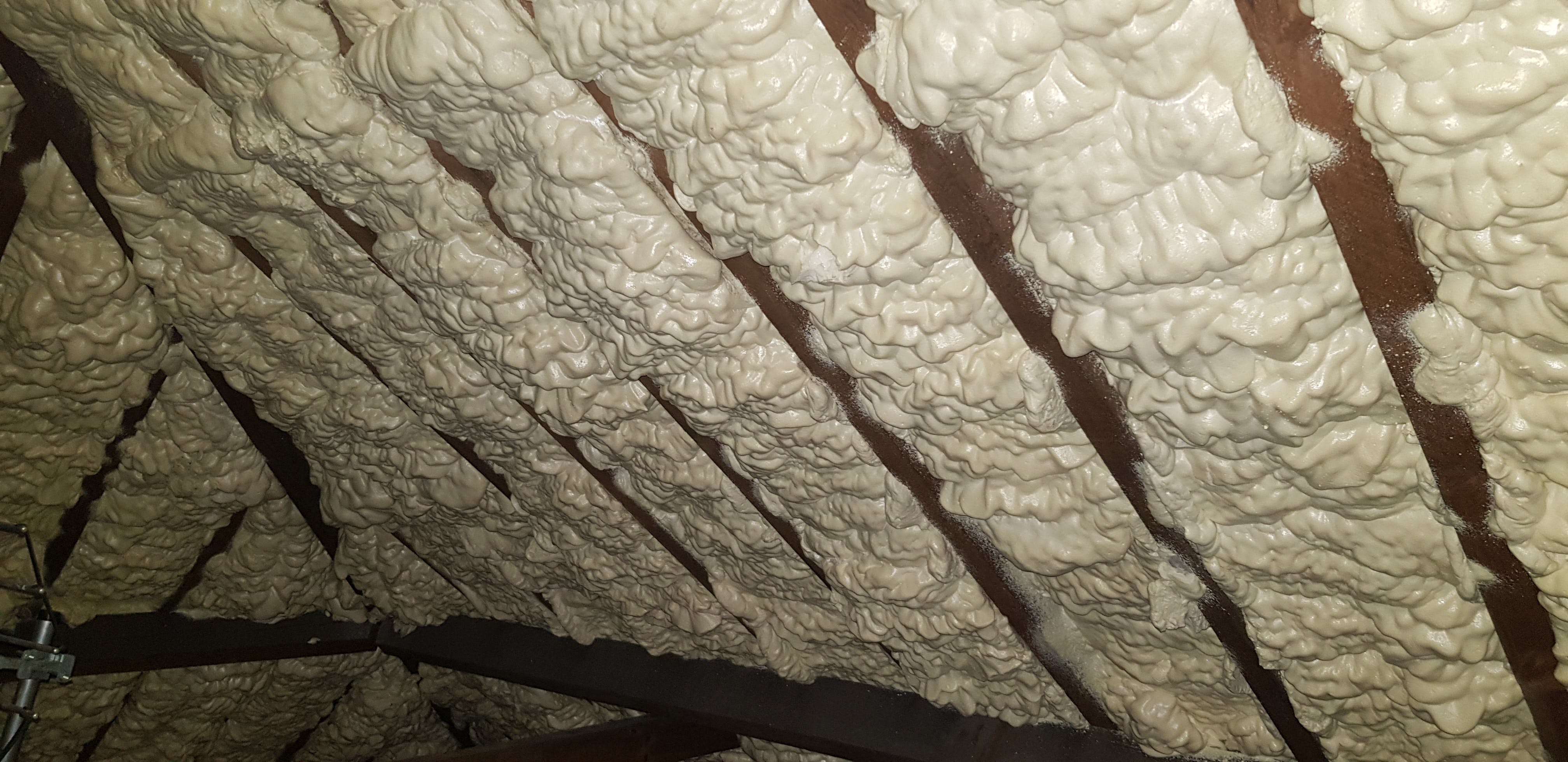 Spray foam insulation, is it dangerous? The risks with it in your